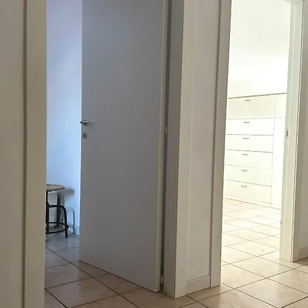 Senigallia, Pentalocale Comodo Ai Servizi - Se058 *