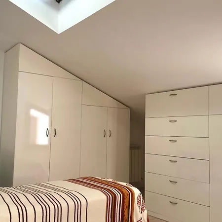 Senigallia, Pentalocale Comodo Ai Servizi - Se058
